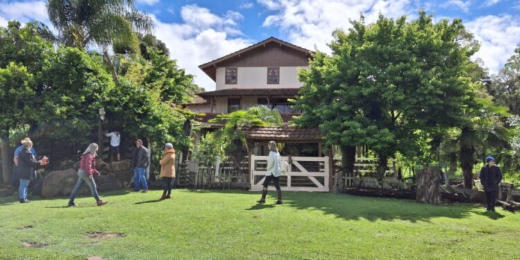 Fazenda Rancho de Táboa retoma hospedagens e reforça o turismo rural na Serra Catarinense