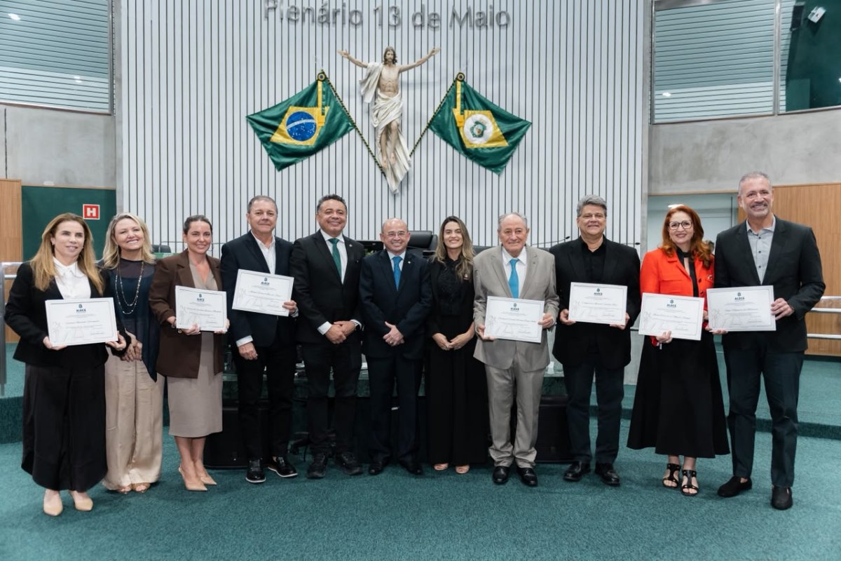 Visite Ceará é homenageado pela Alece por três décadas de atuação na promoção do turismo de negócios e eventos